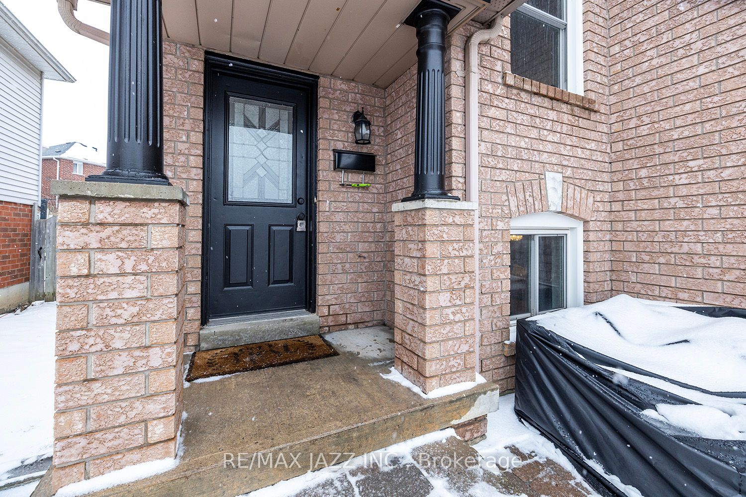 73 Abernethy Cres