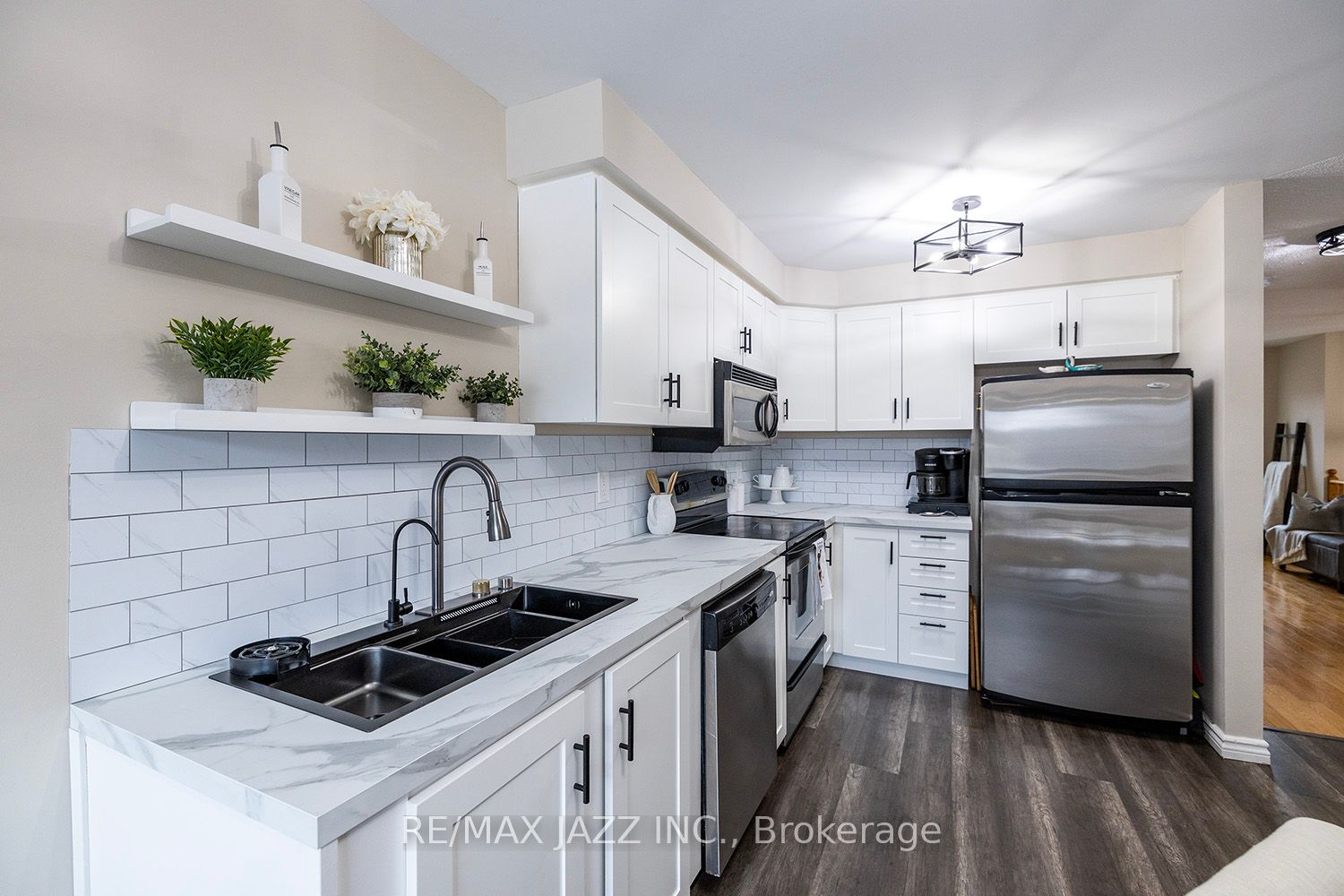 73 Abernethy Cres