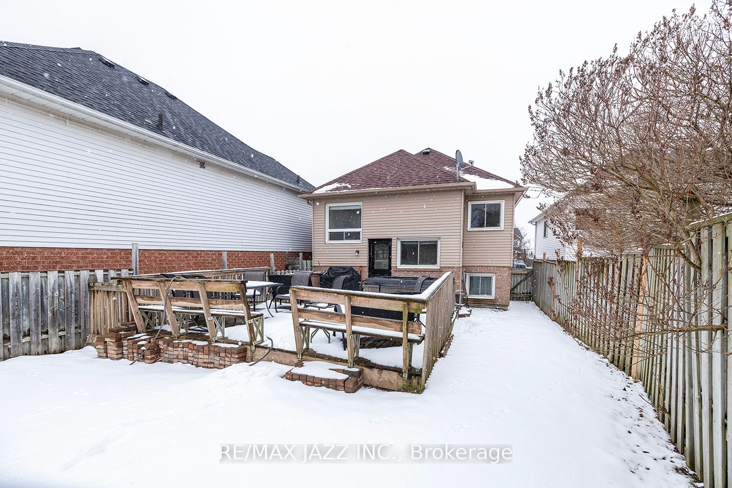 73 Abernethy Cres