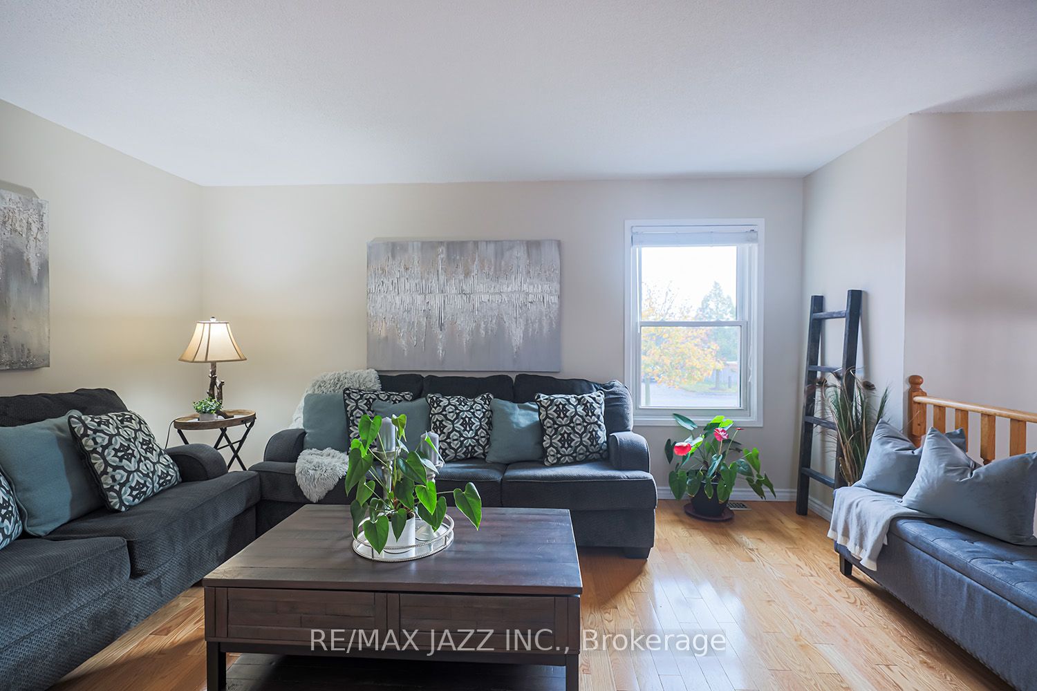 73 Abernethy Cres