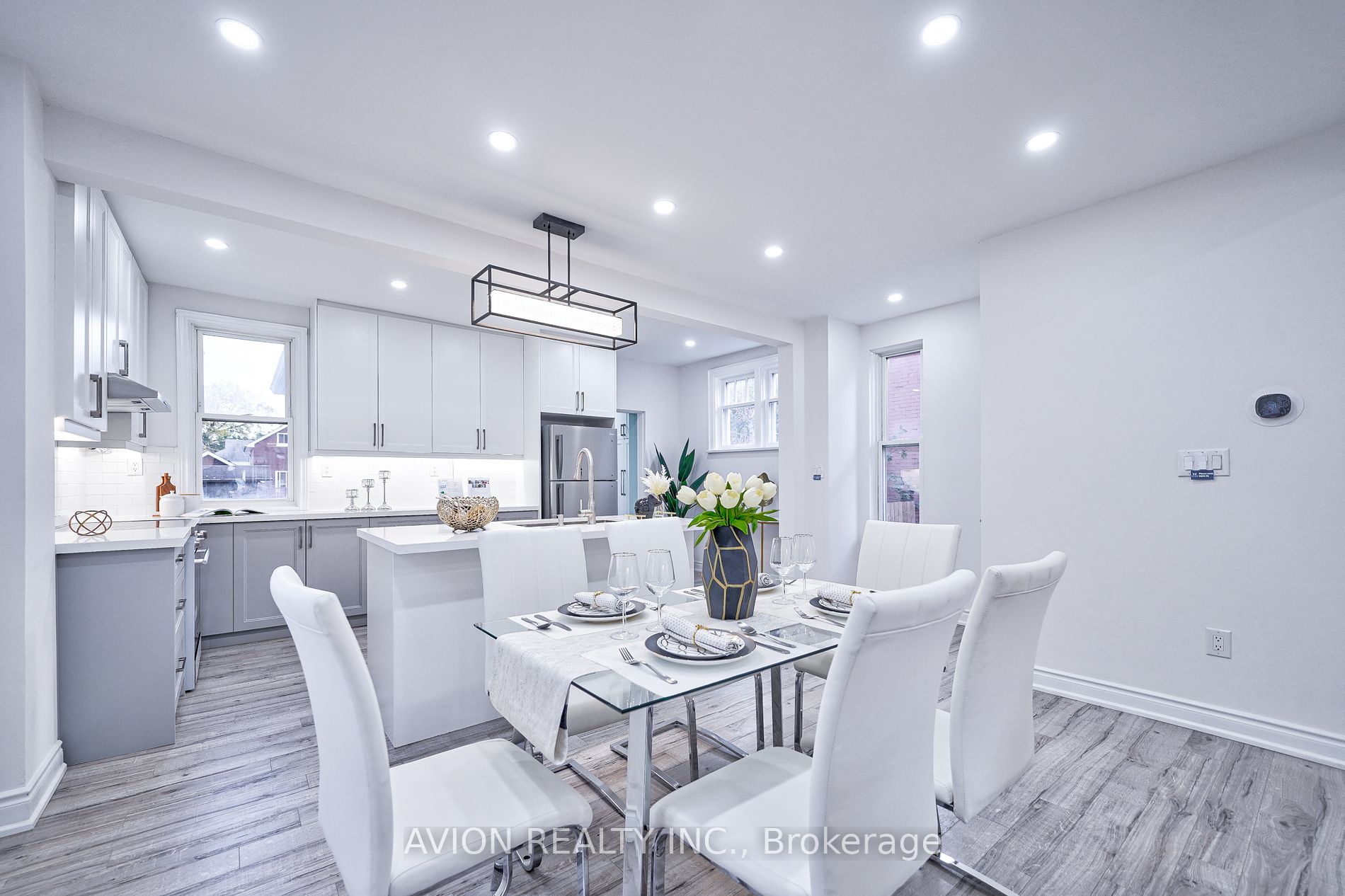 121 Stacey Ave