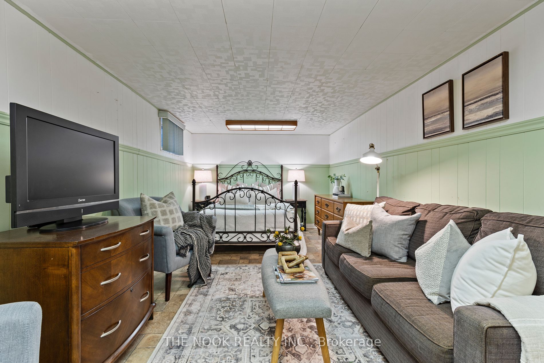 80 Davids Cres