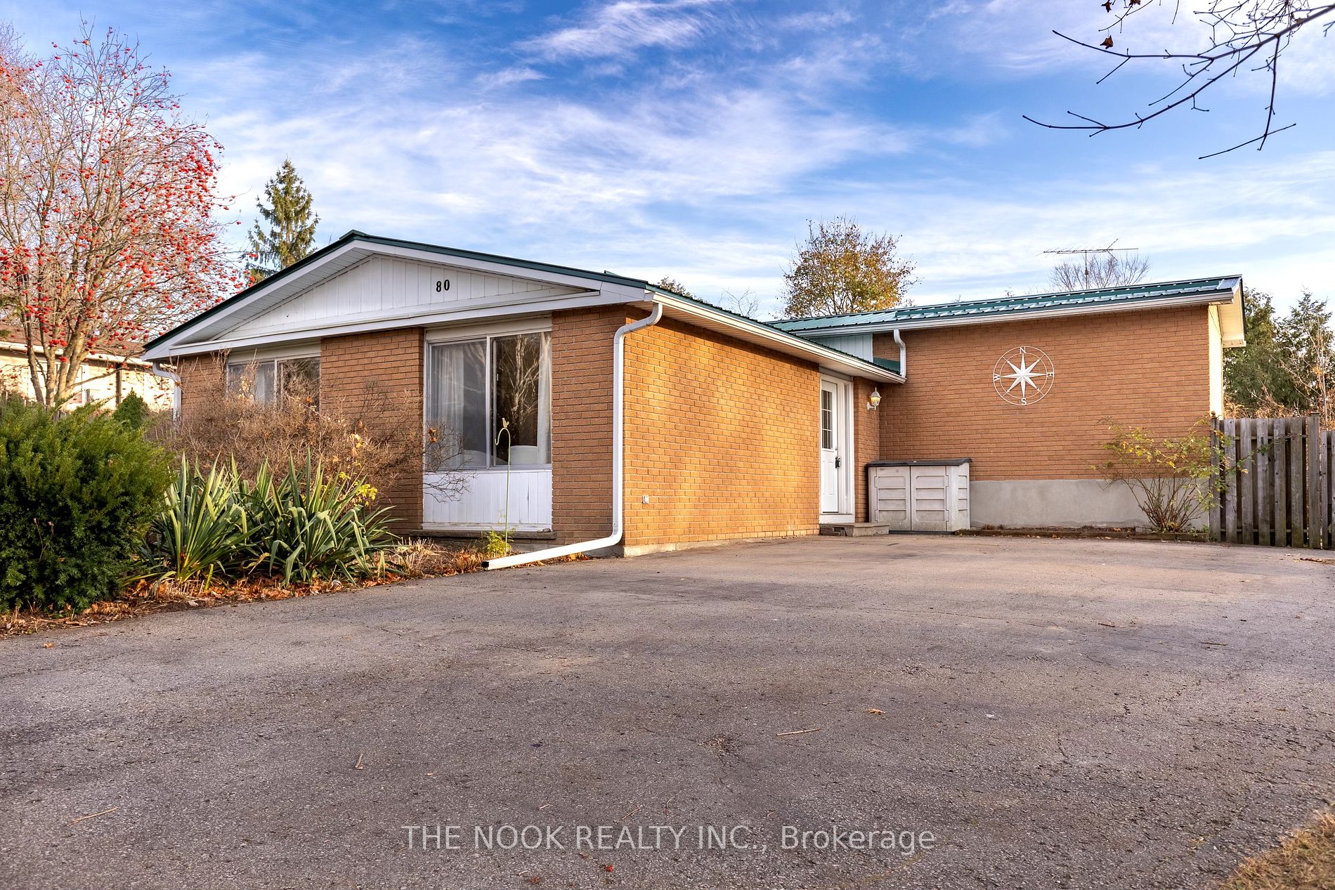 80 Davids Cres
