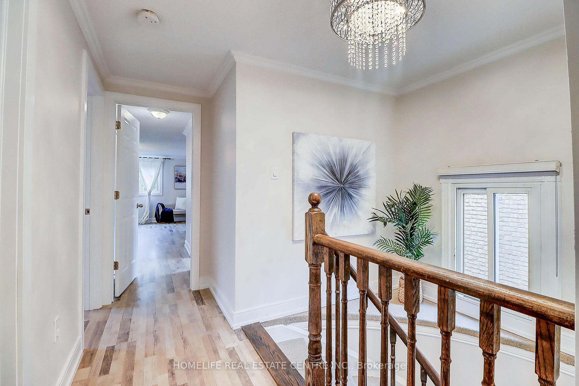 71 Hewitt Cres