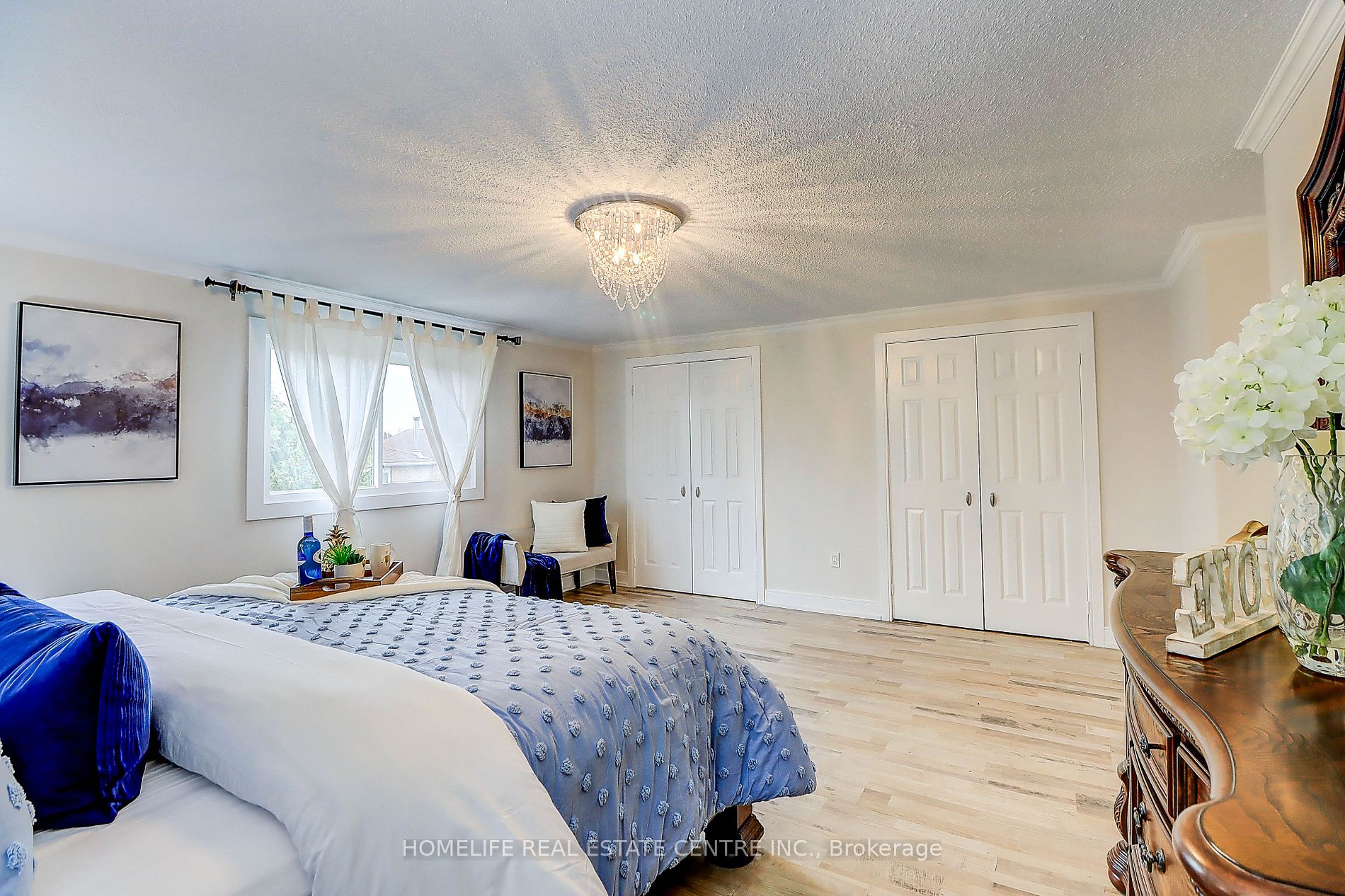 71 Hewitt Cres