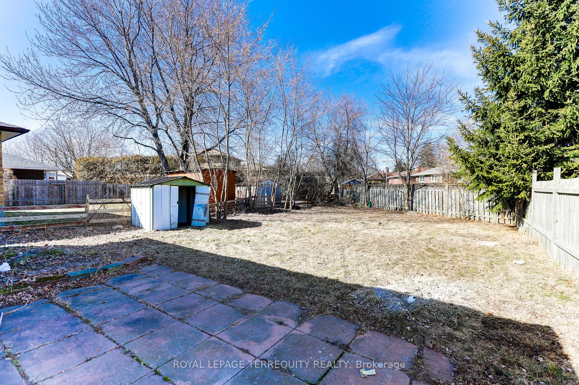 168 Coronation Dr