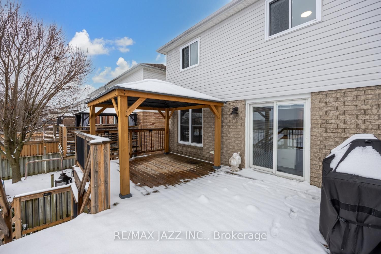 61 Champine Sq