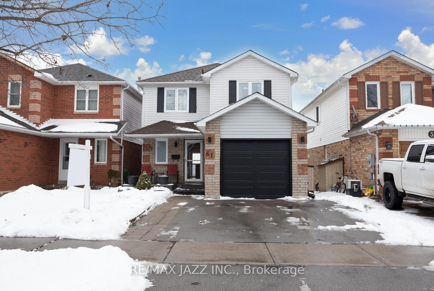 61 Champine Sq