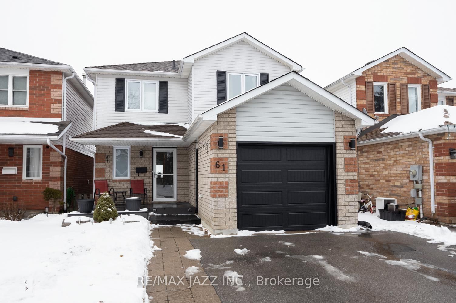 61 Champine Sq