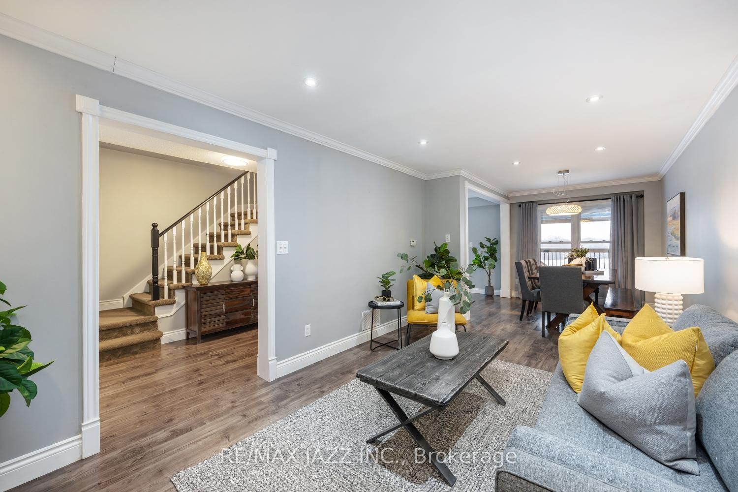 61 Champine Sq