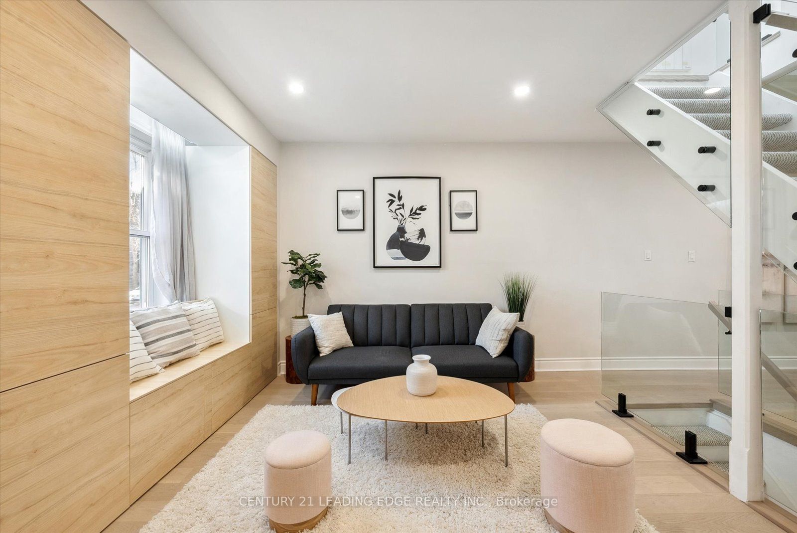 3 Lockwood Rd