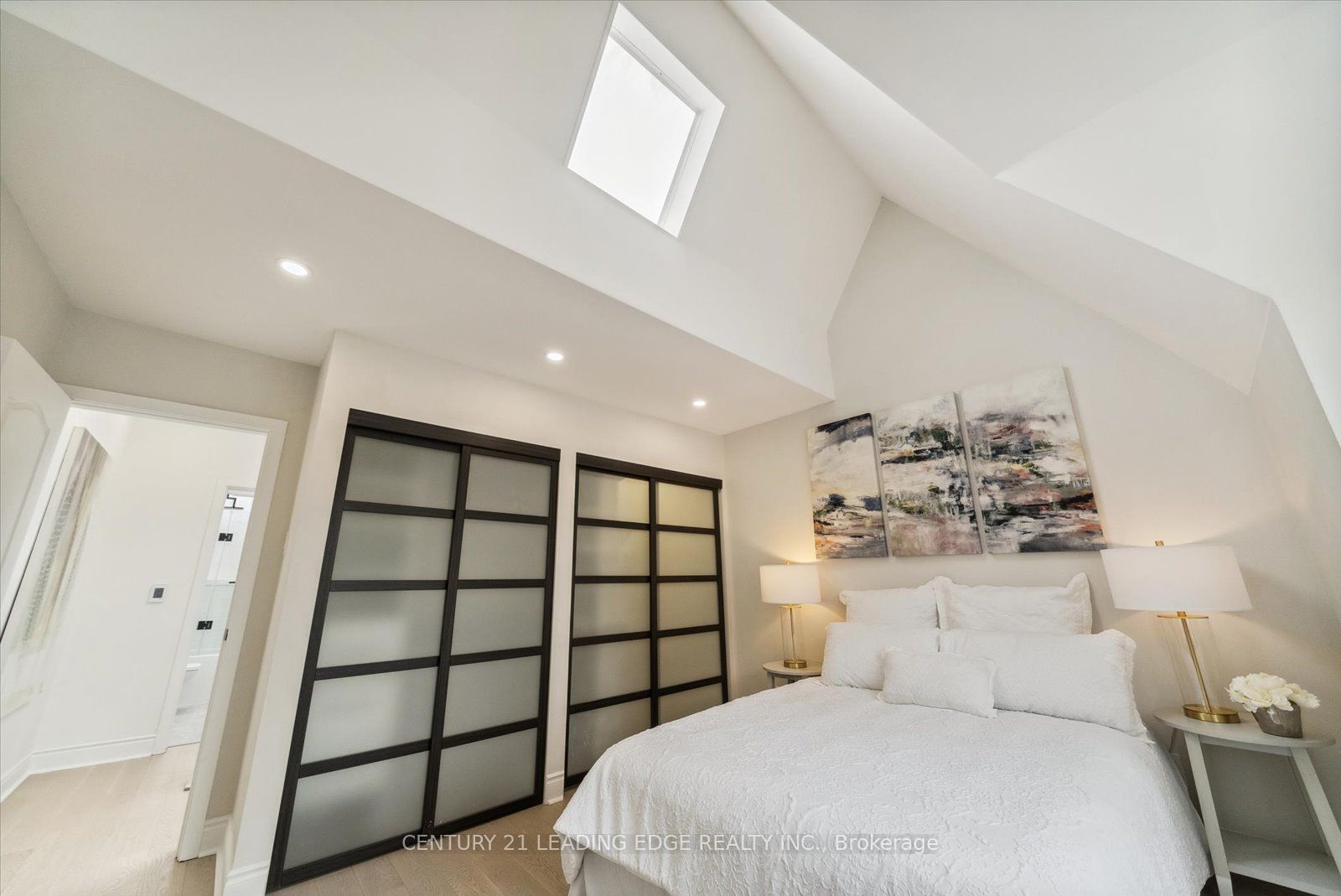 3 Lockwood Rd