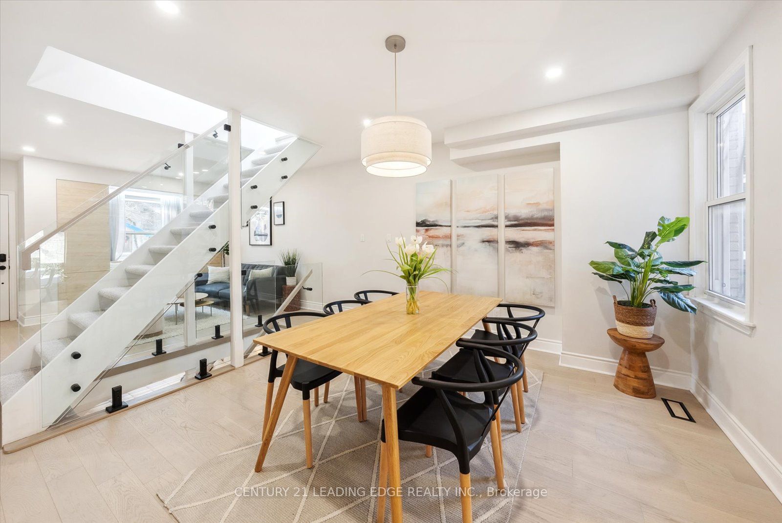 3 Lockwood Rd