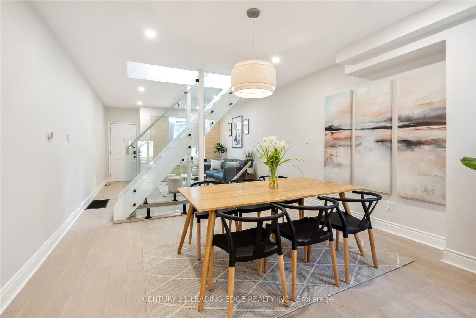 3 Lockwood Rd