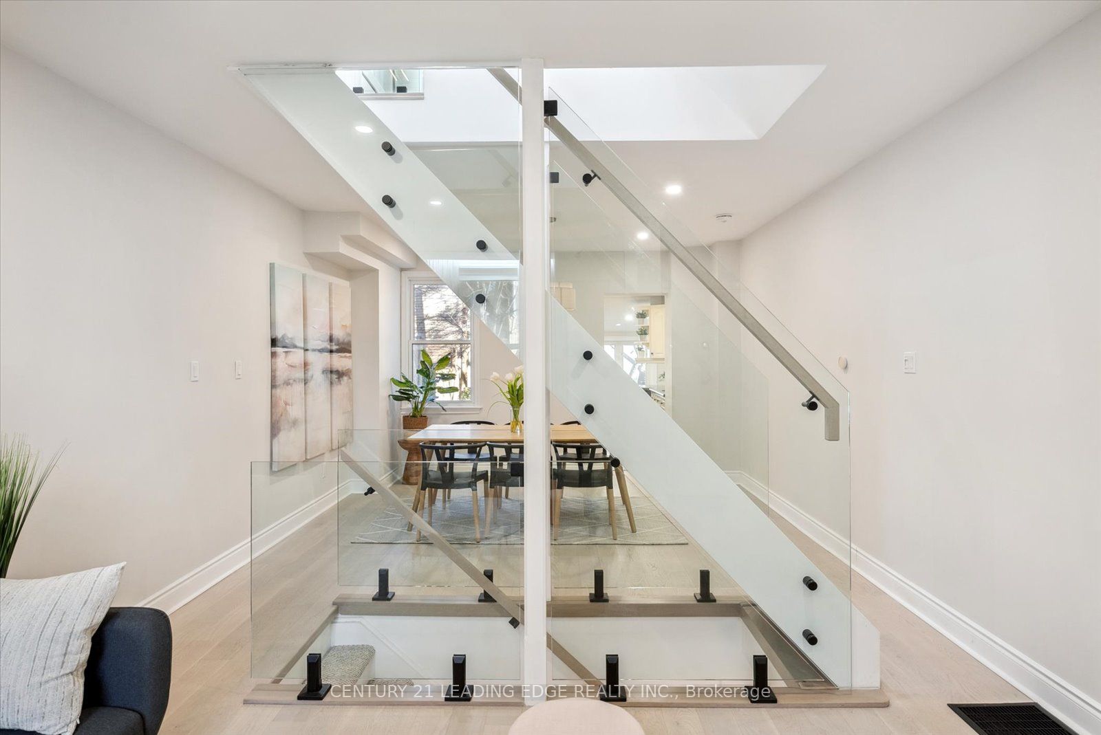 3 Lockwood Rd
