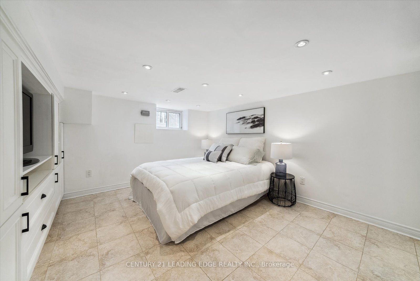 3 Lockwood Rd