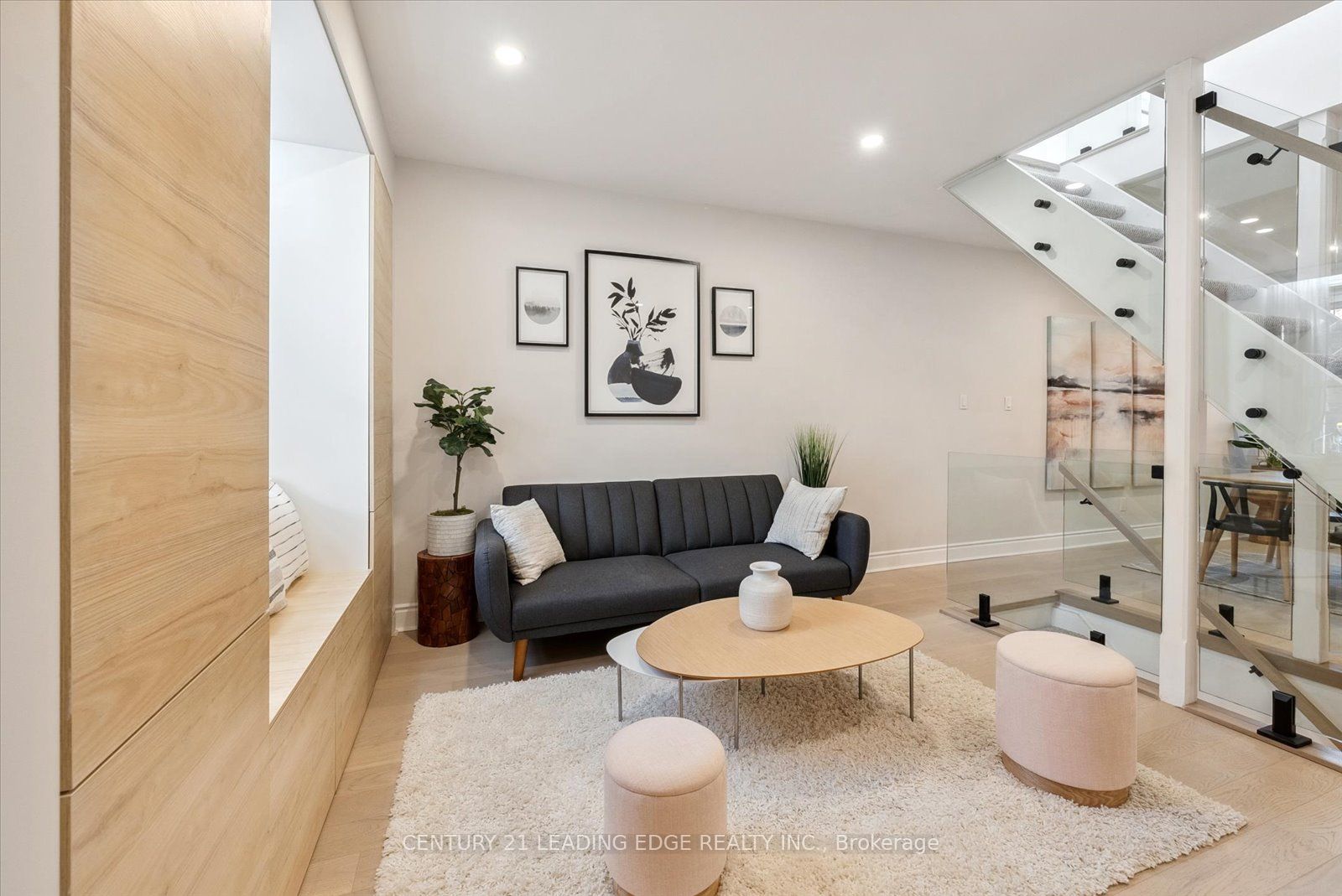 3 Lockwood Rd