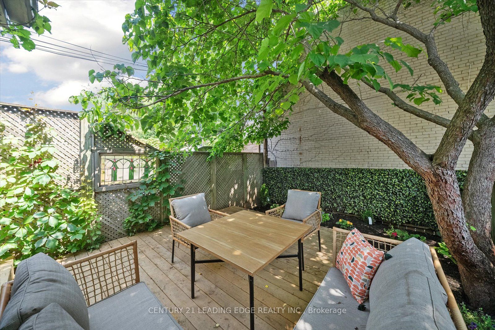 3 Lockwood Rd