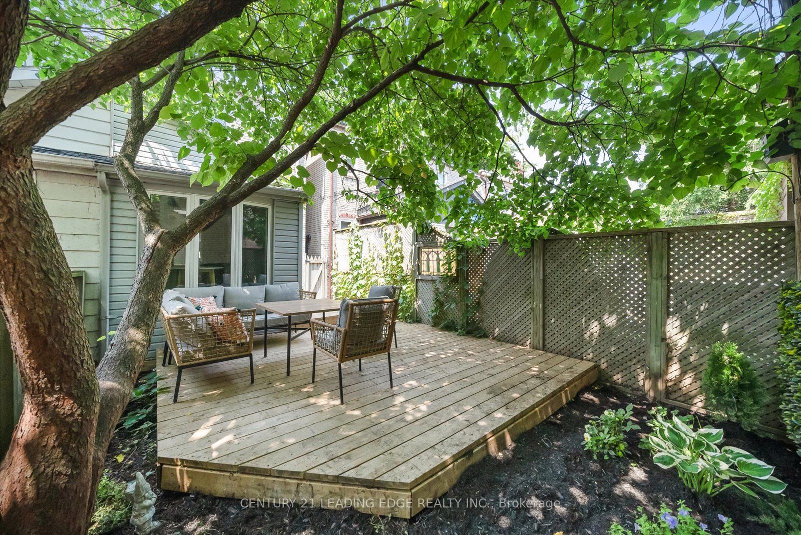 3 Lockwood Rd