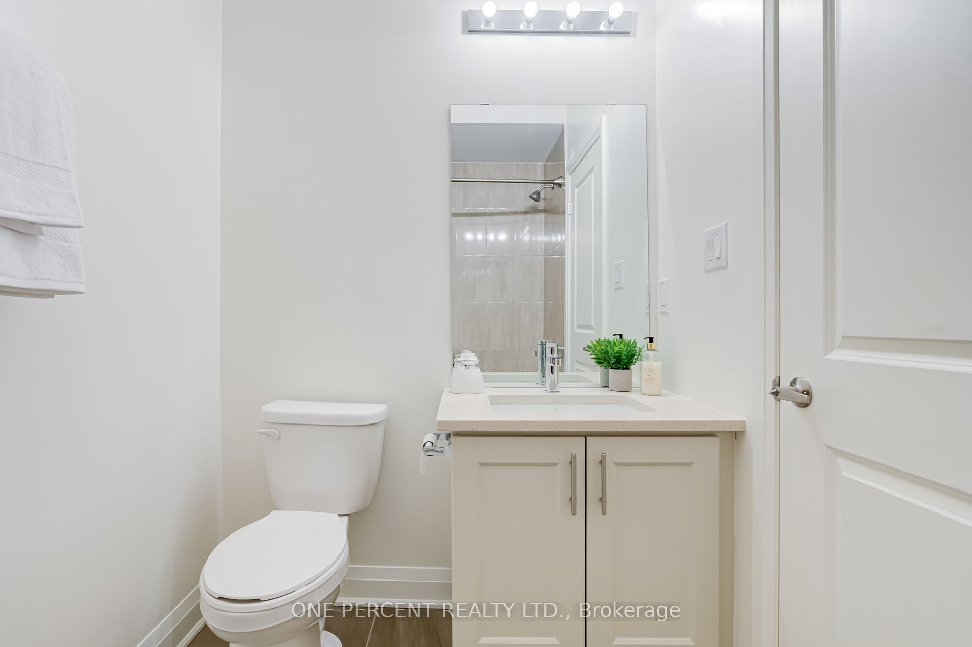689 Port Darlington Rd, #46