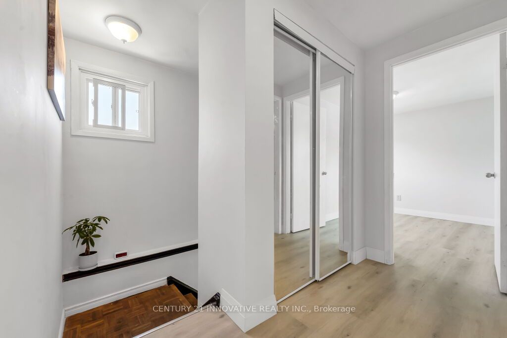 80 Coxworth Cres