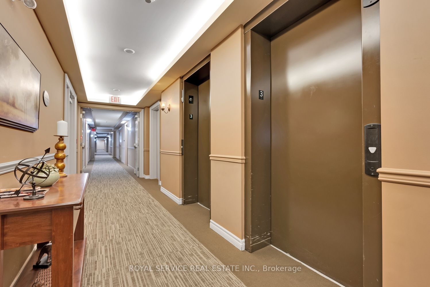 61 Clarington Blvd, #312