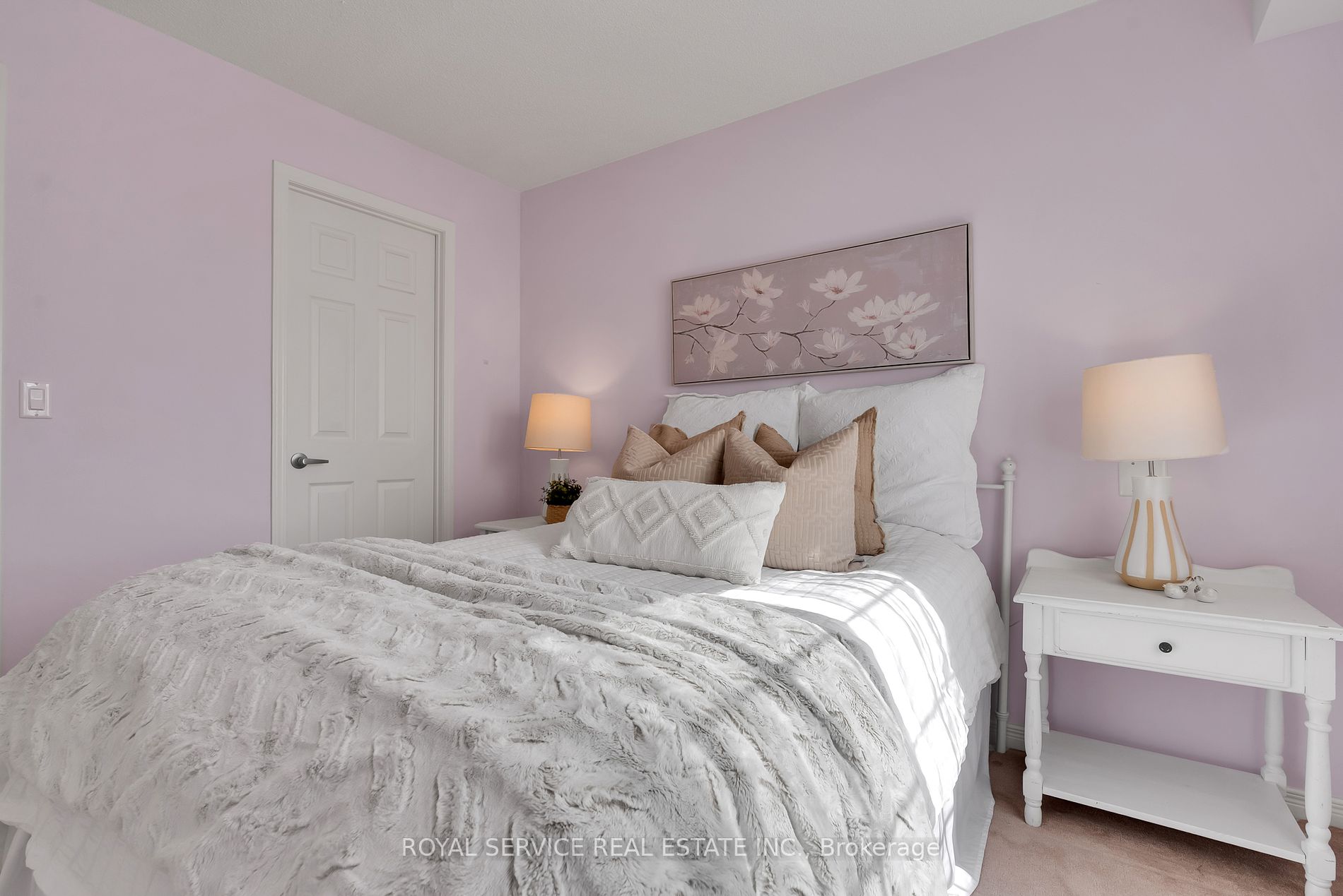 61 Clarington Blvd, #312