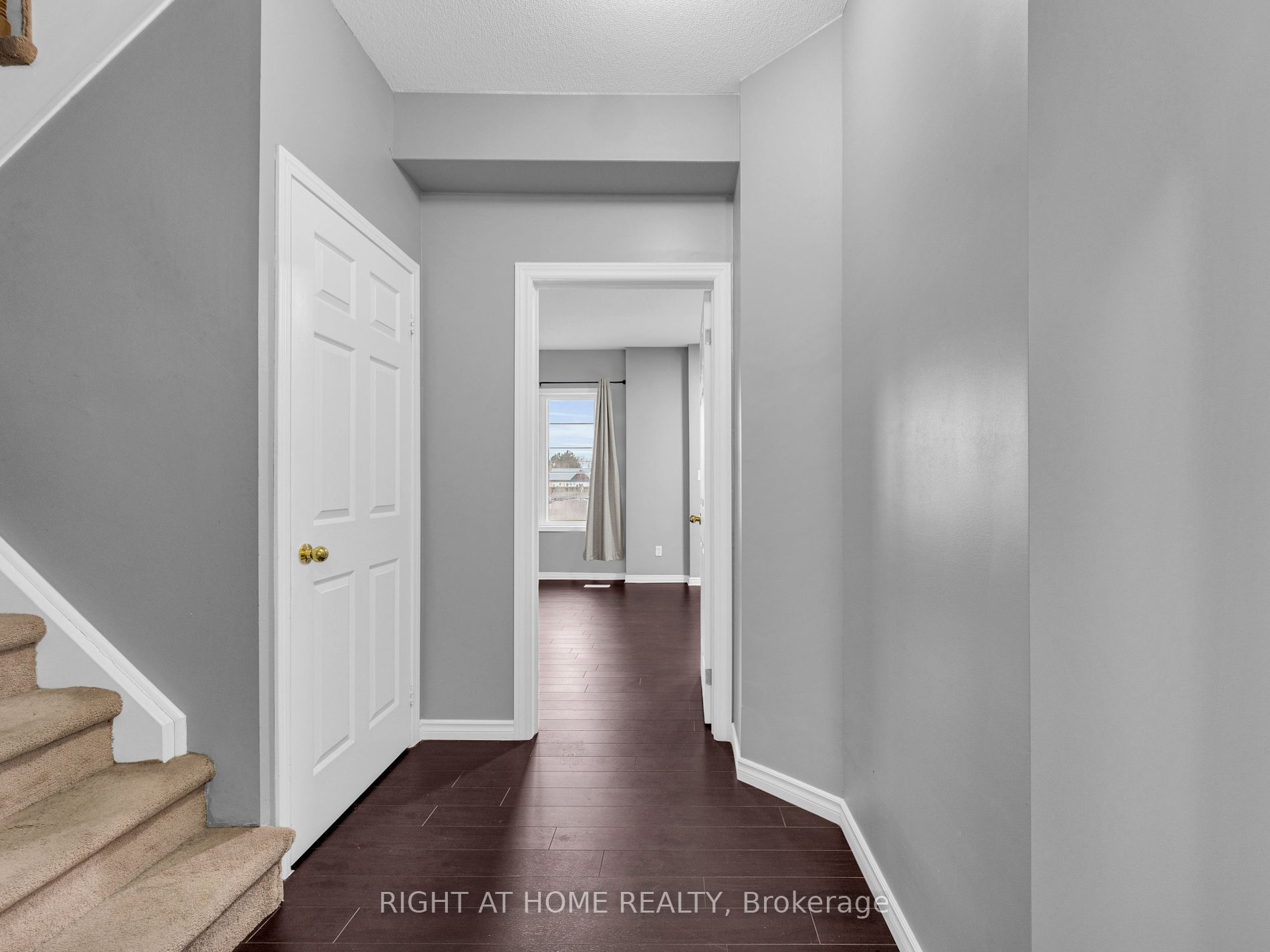 162 Bayly Street W