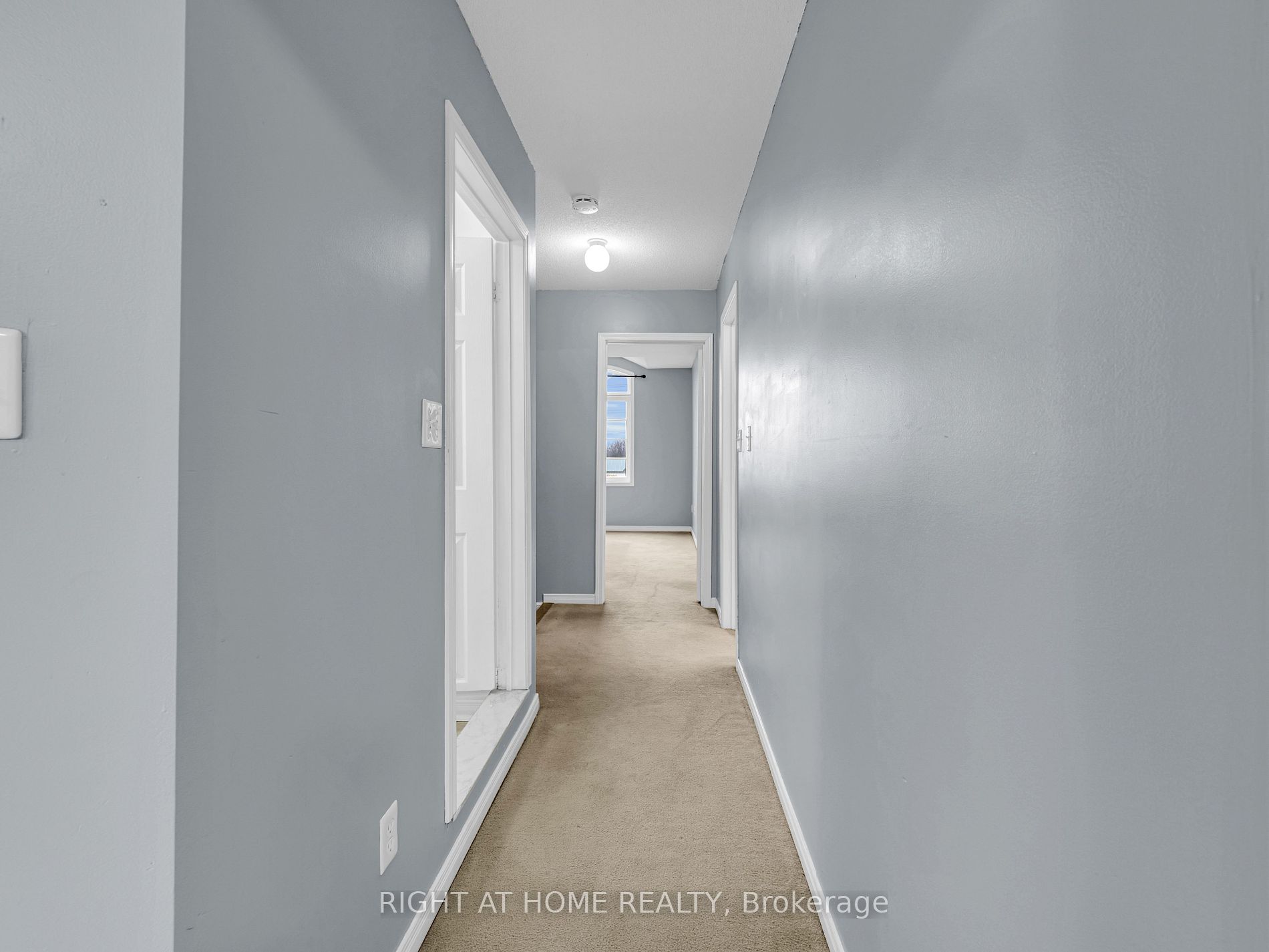 162 Bayly Street W