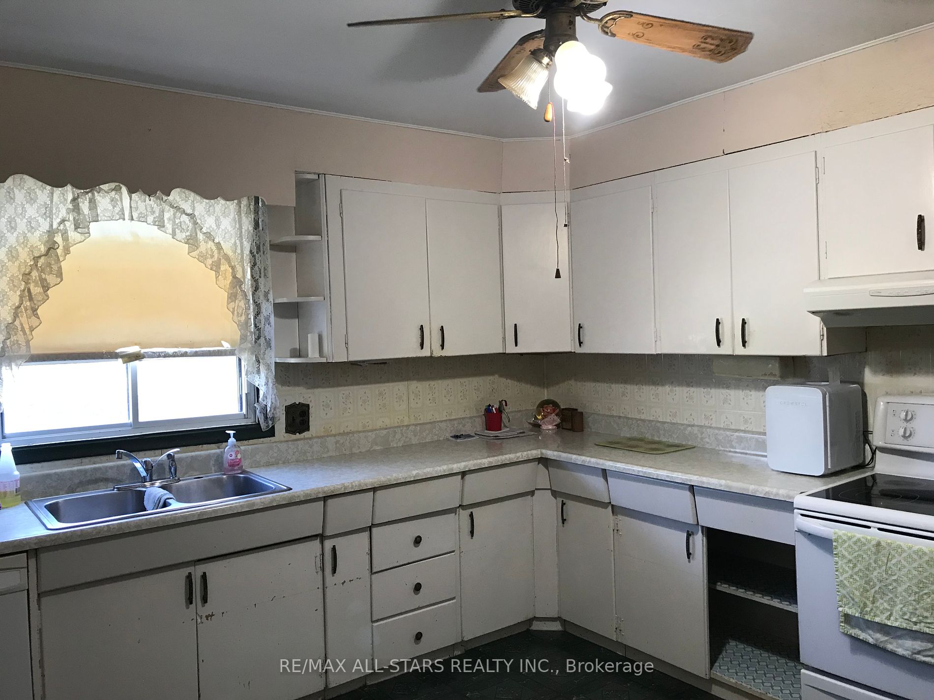 12251 Old Simcoe Rd