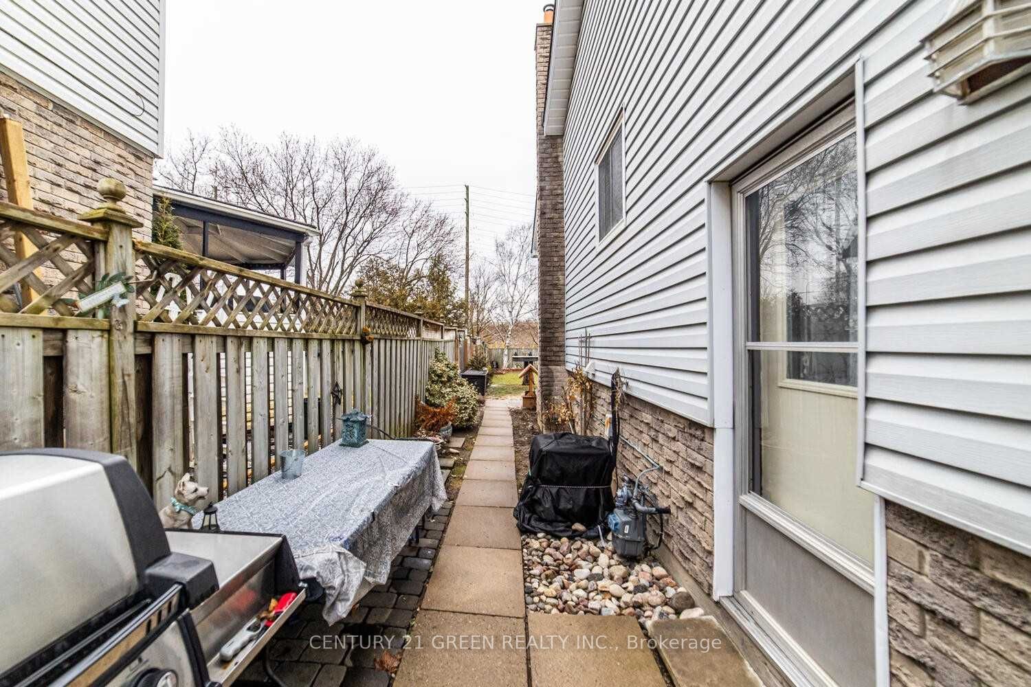 53 Goldring Drive