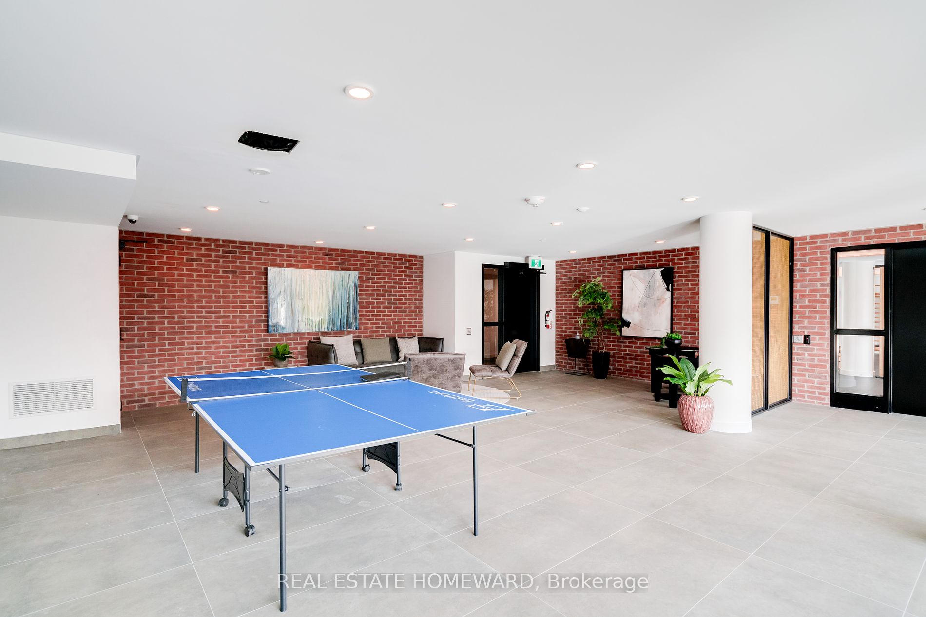 2799 Kingston Rd, #321