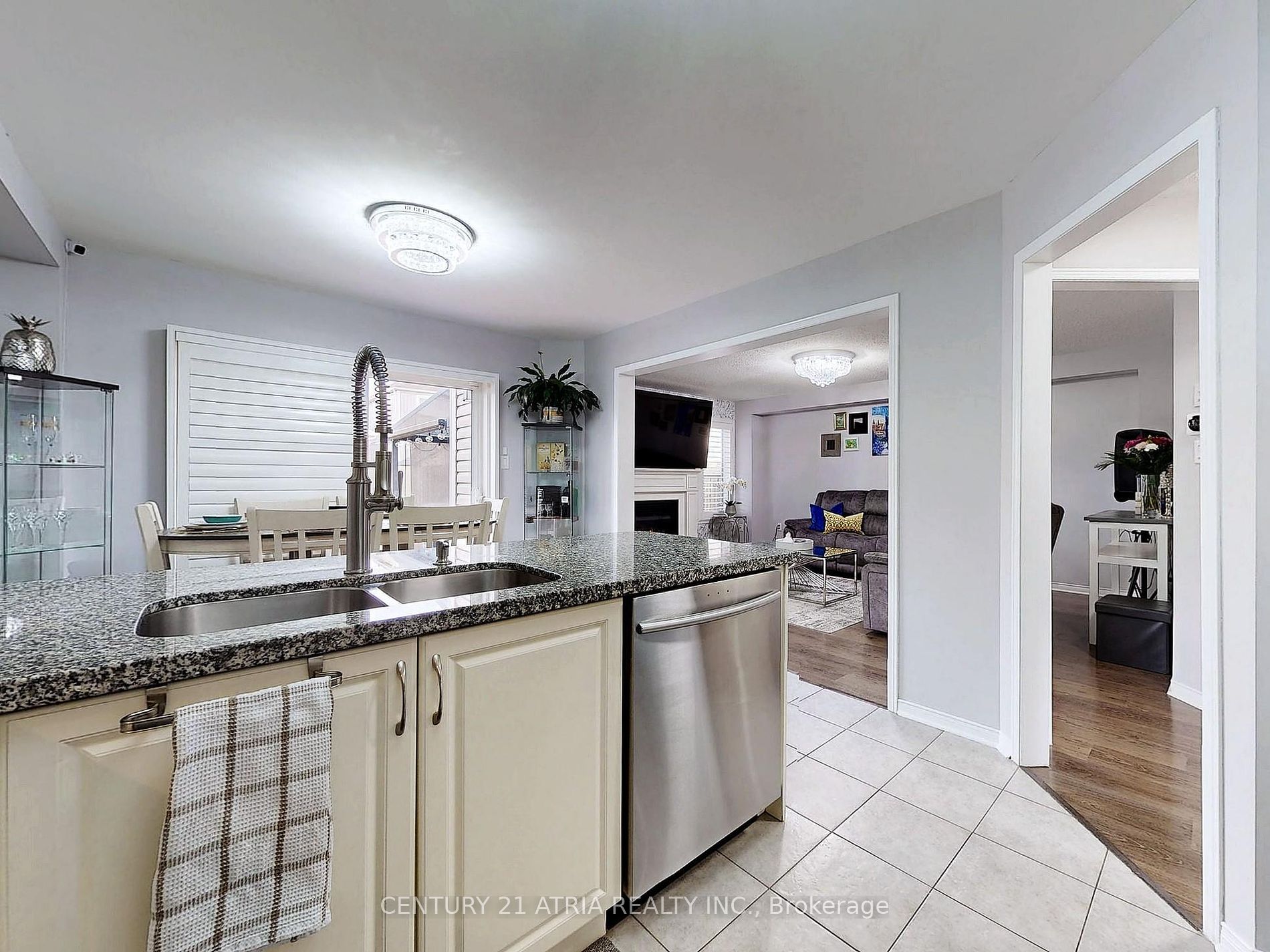 1165 Edward Bolton Cres