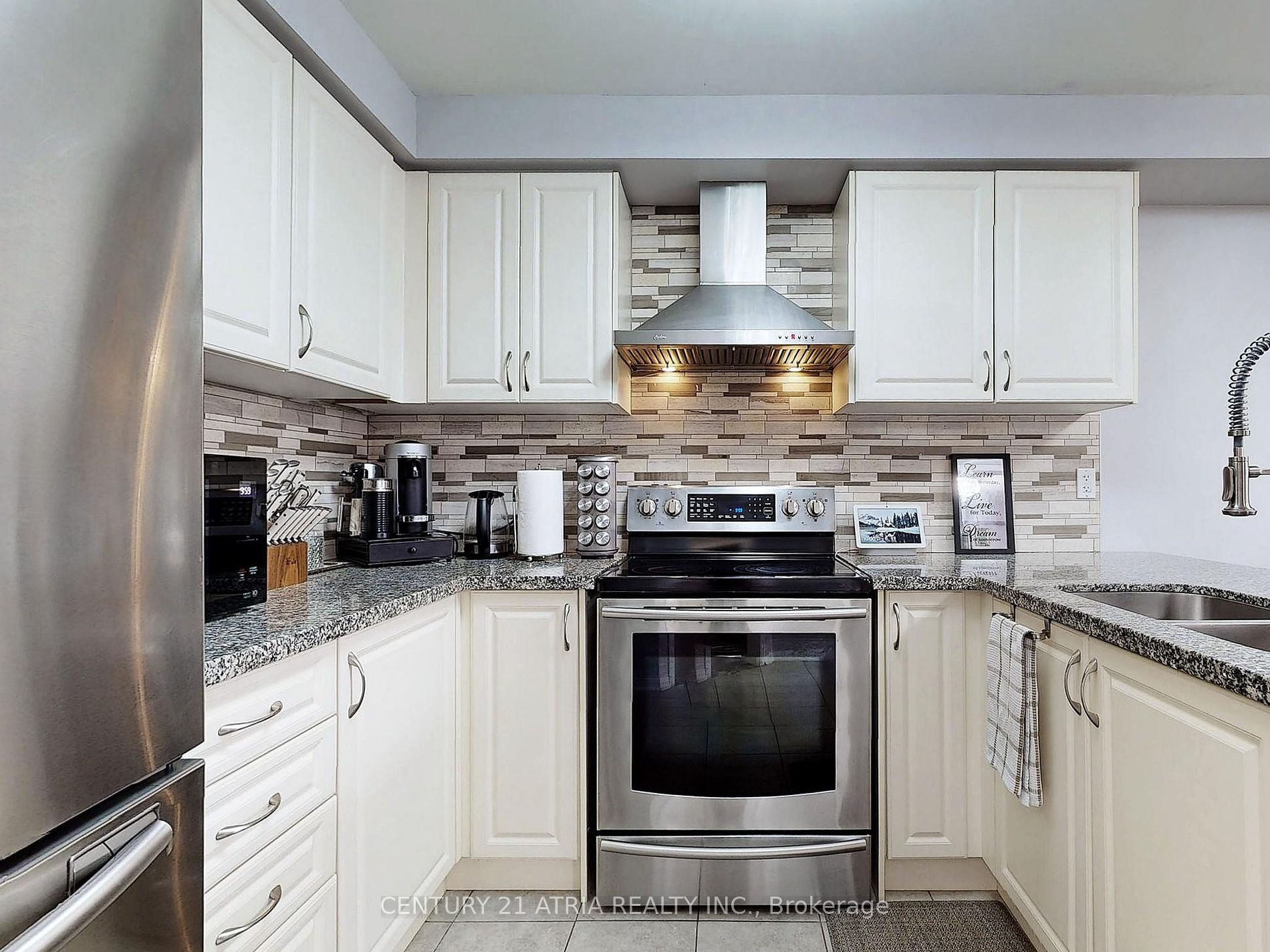 1165 Edward Bolton Cres