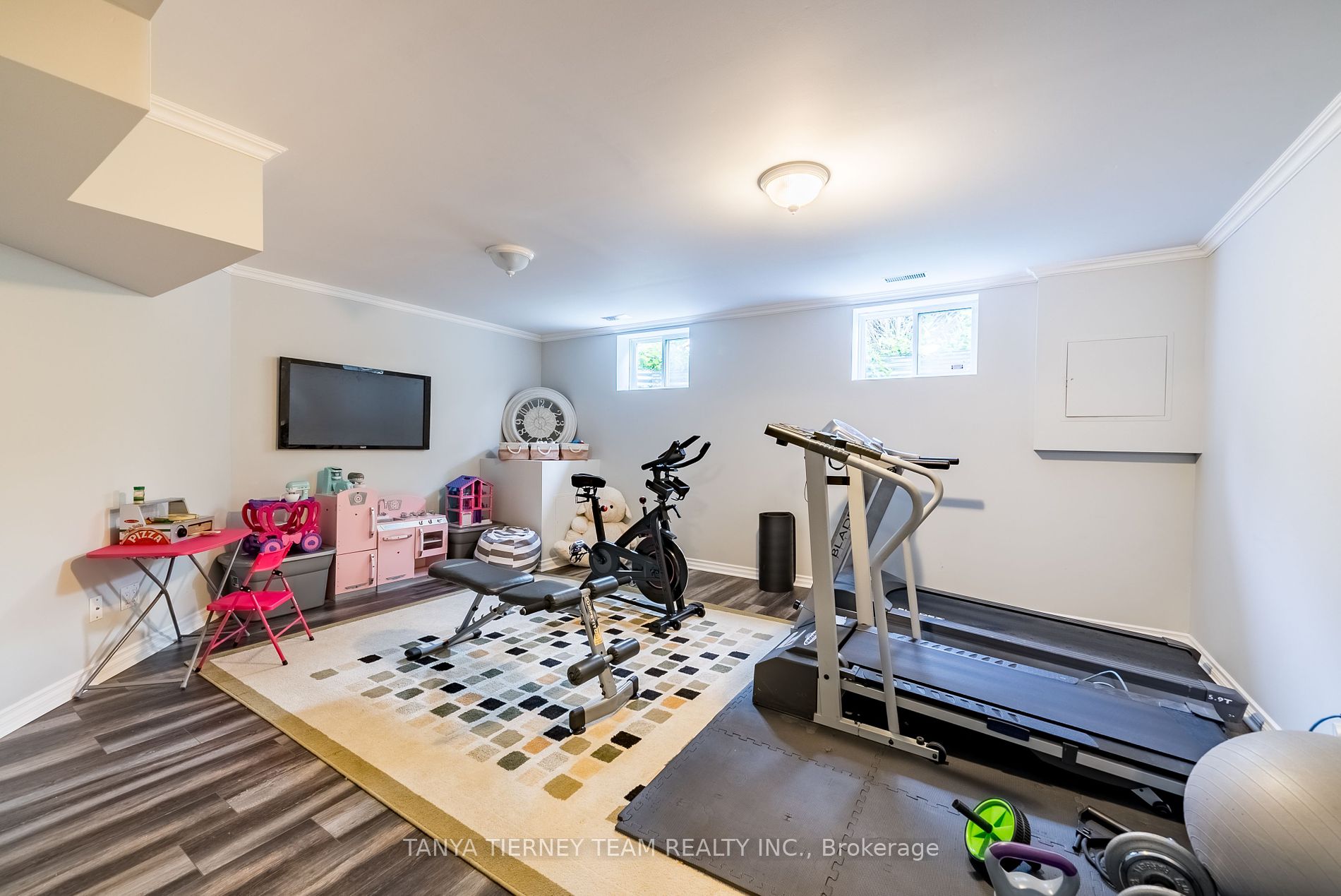 4 Woodbridge Circle