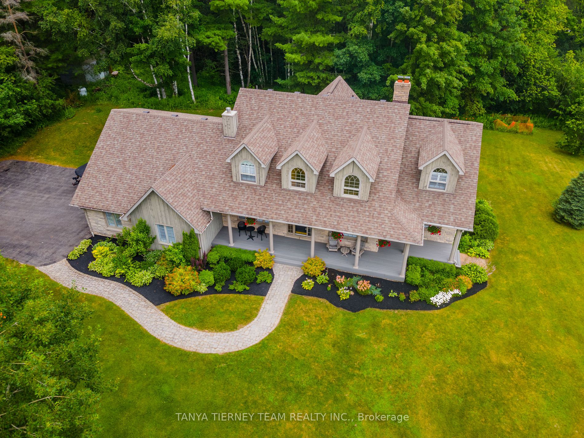 4 Woodbridge Circle