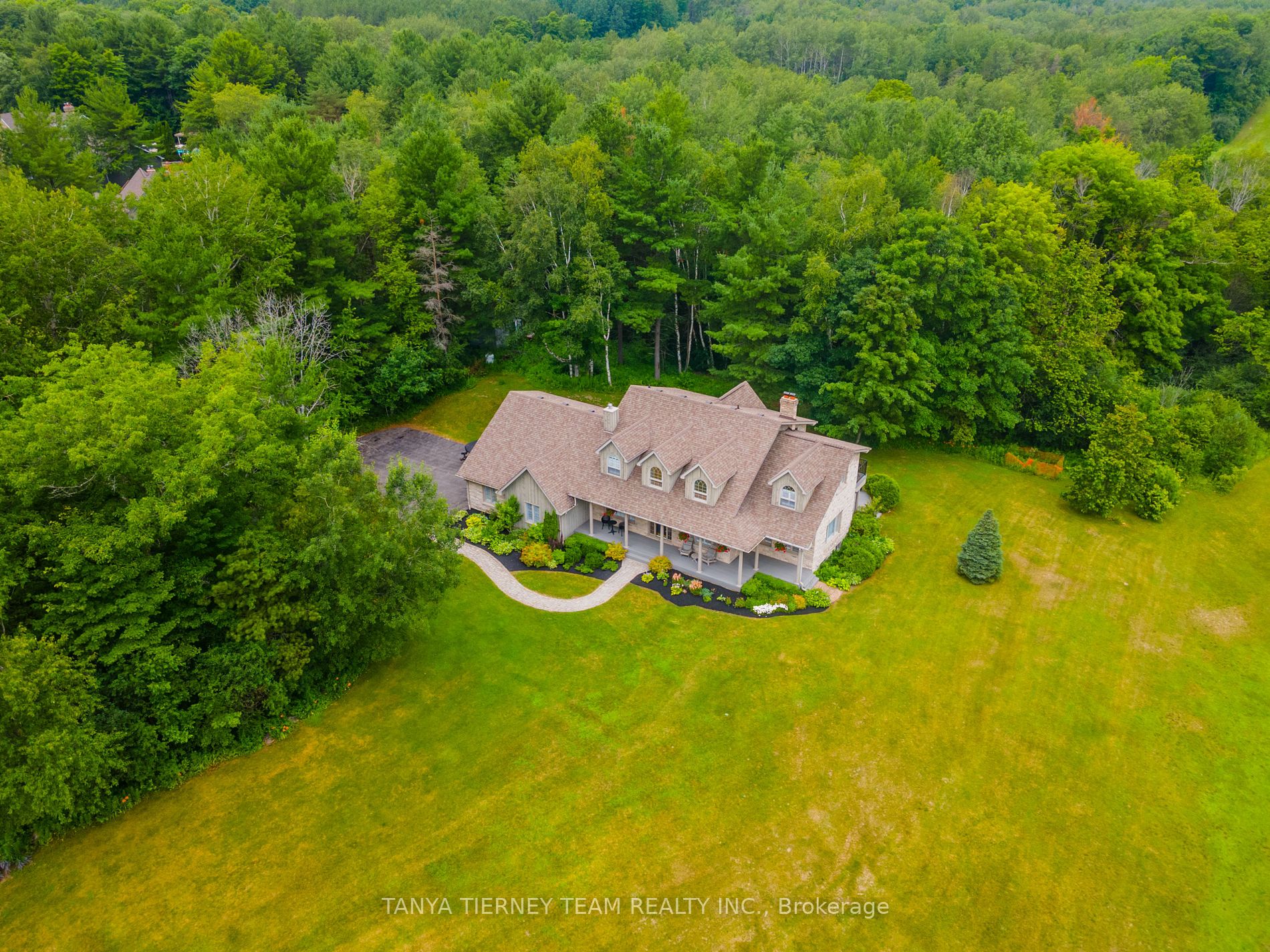 4 Woodbridge Circle