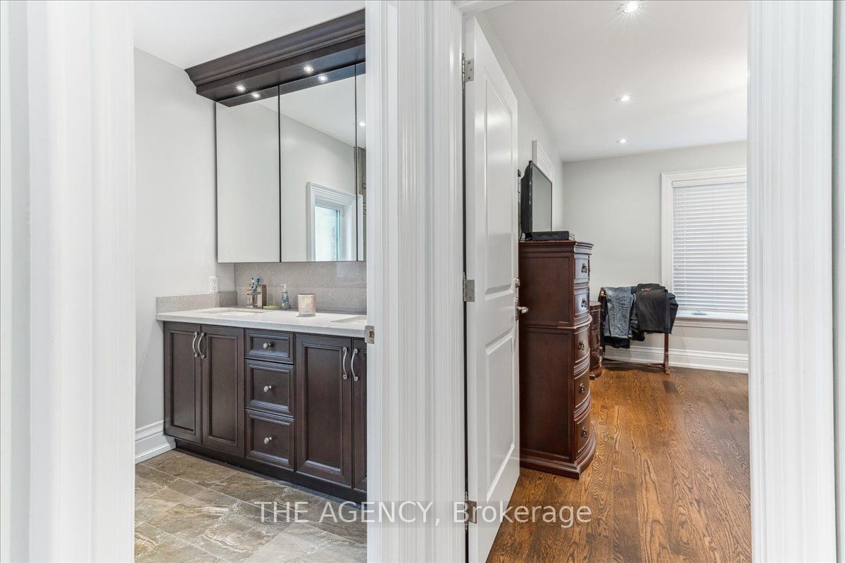 11 Northbrook Road