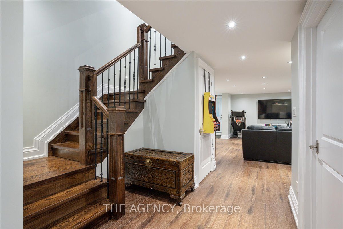 11 Northbrook Road