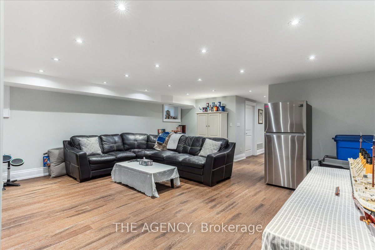 11 Northbrook Road