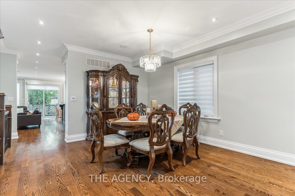11 Northbrook Road