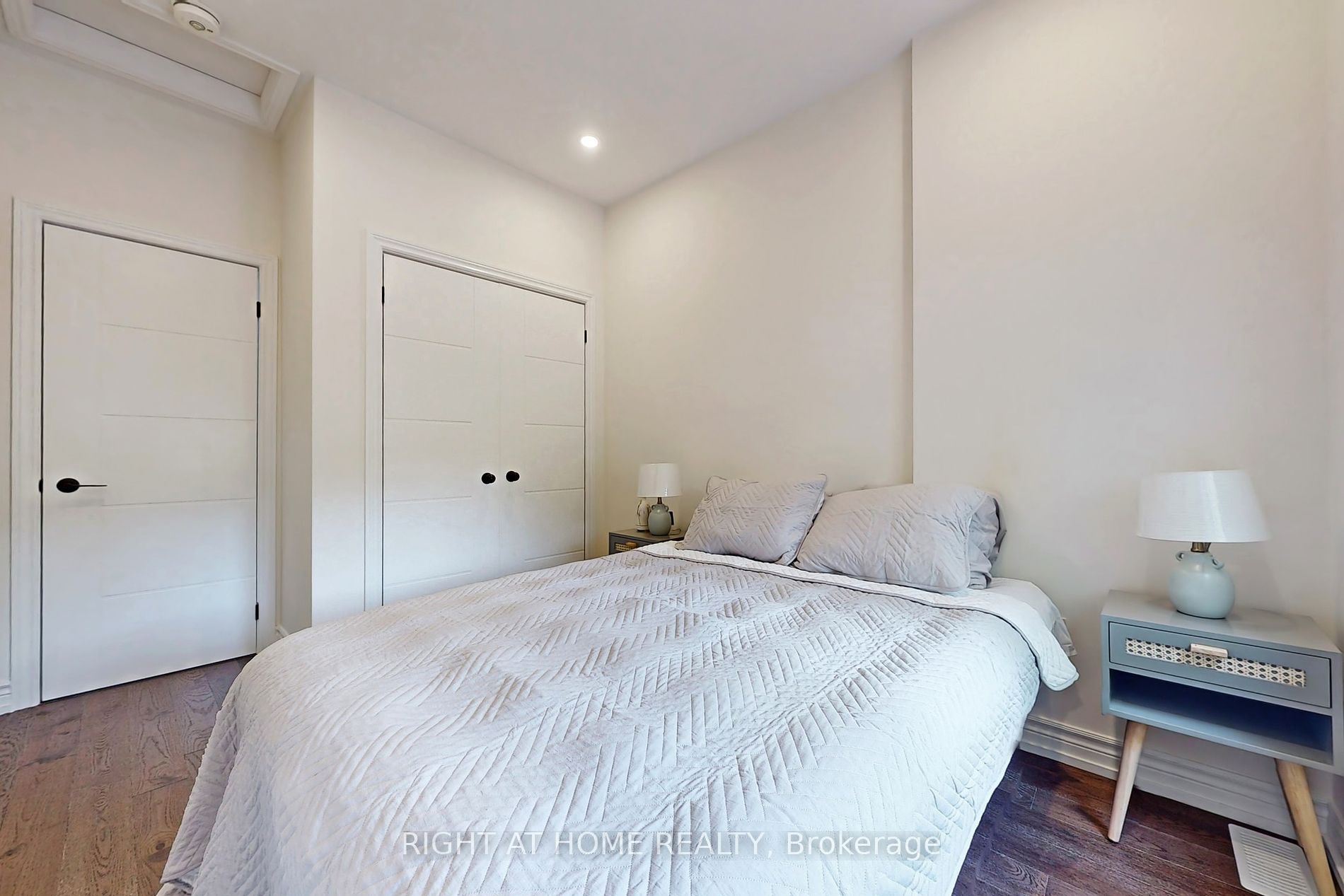 147 Mcintosh St