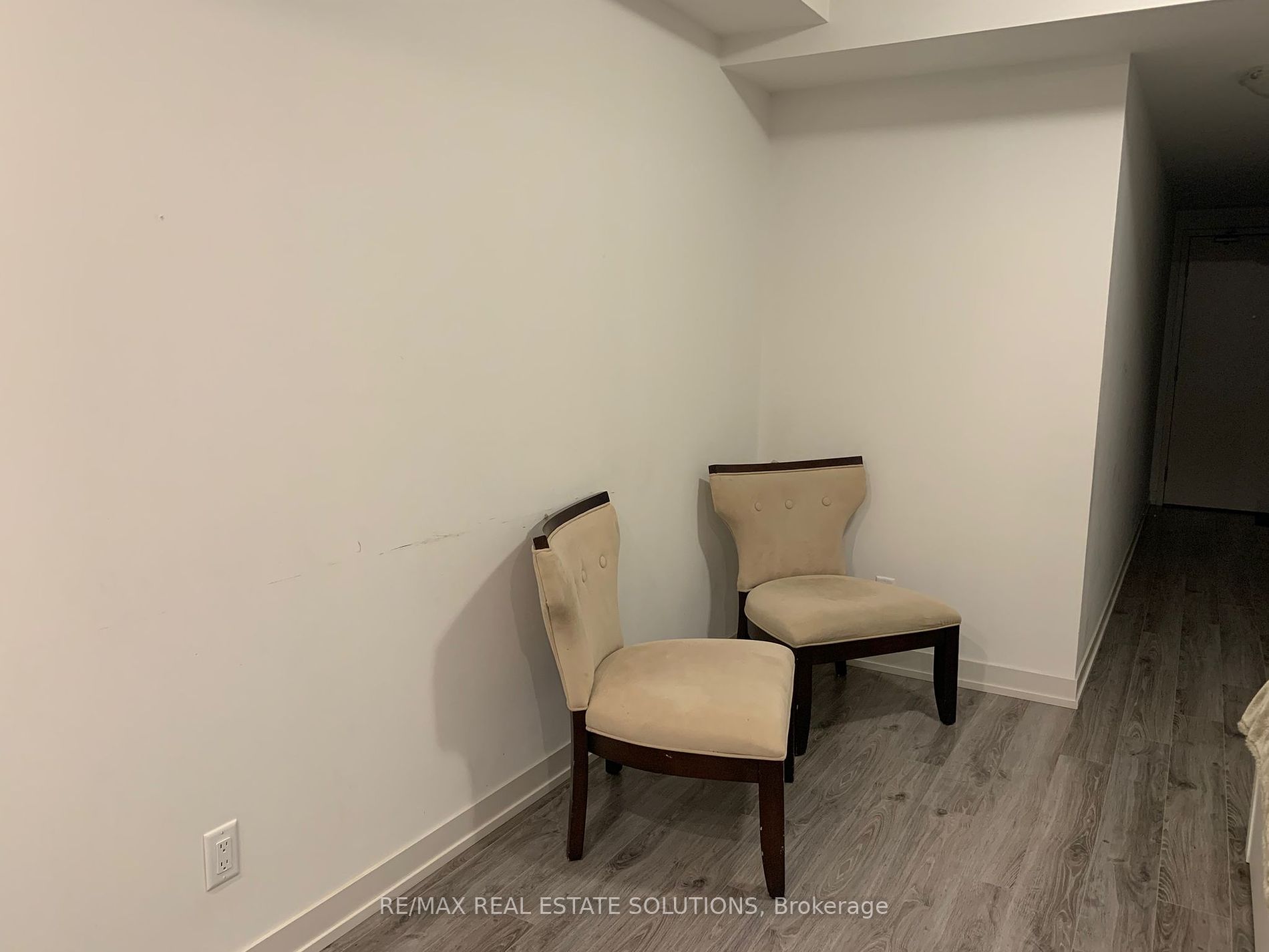 90 Glen Everest Rd, #407