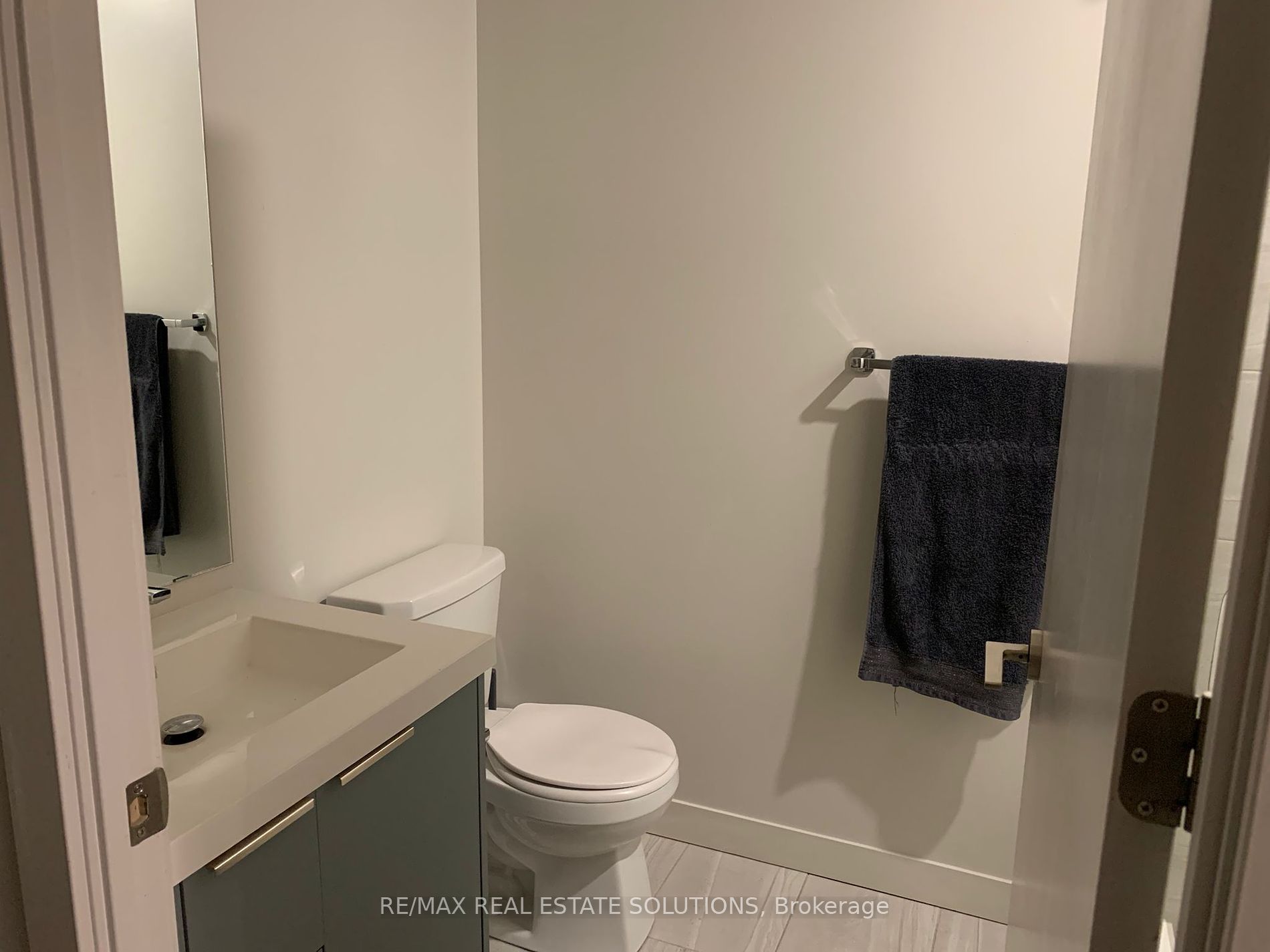 90 Glen Everest Rd, #407