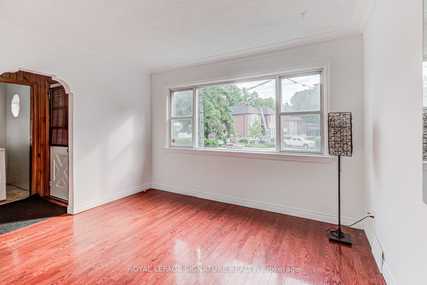 2 Bryant Ave, #Upper
