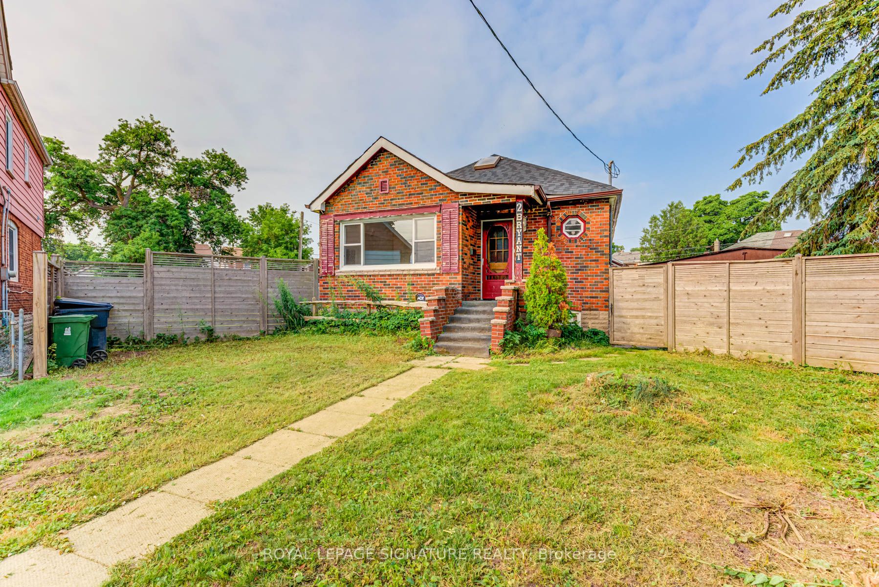 2 Bryant Ave, #Upper