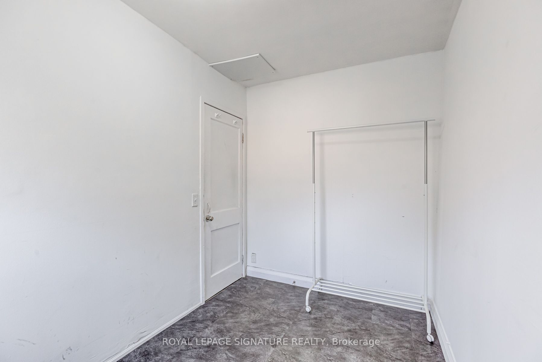 2 Bryant Ave, #Upper