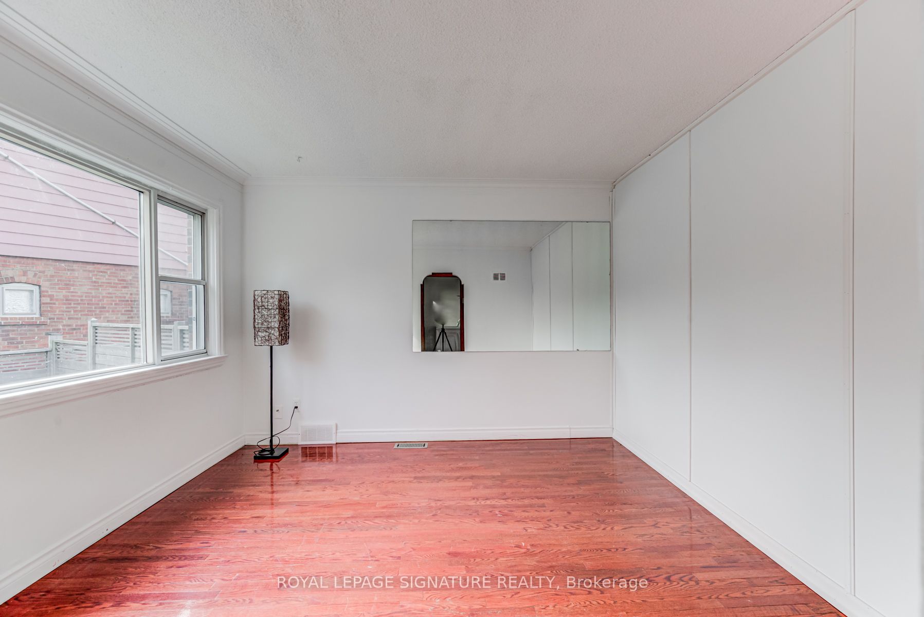 2 Bryant Ave, #Upper
