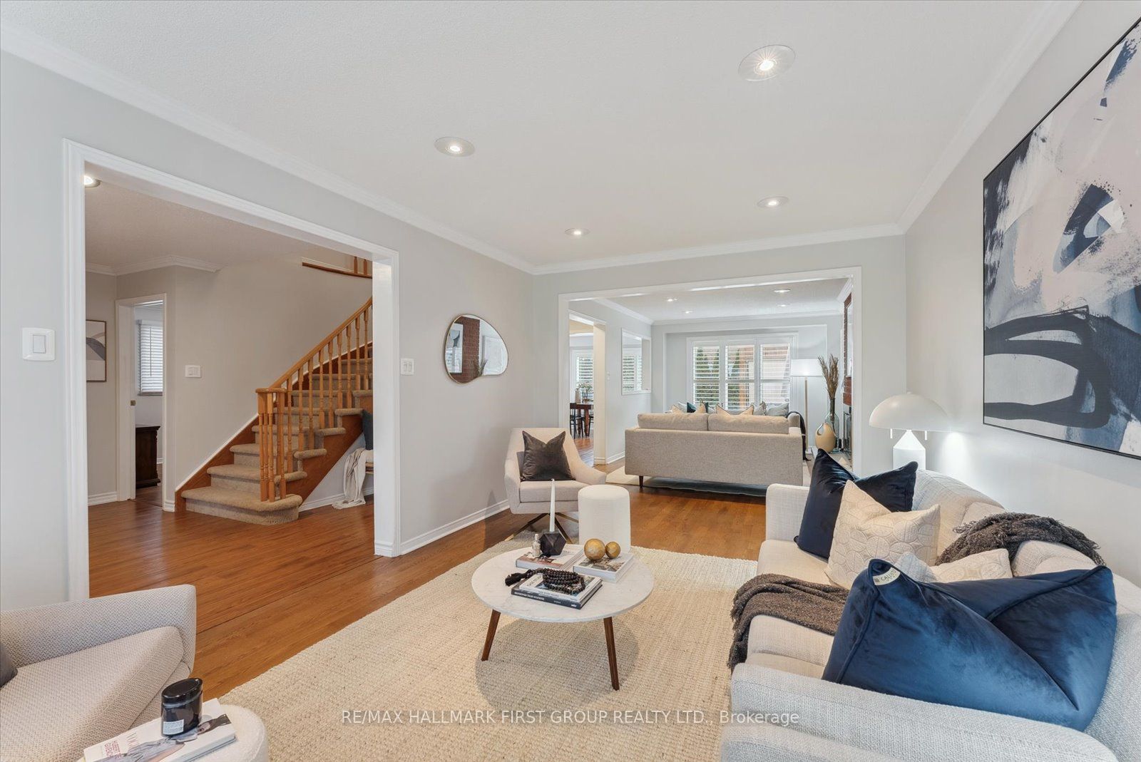 19 Farrow Cres