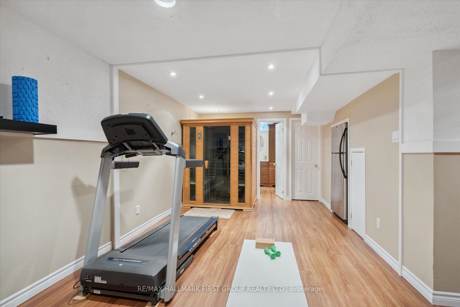 19 Farrow Cres